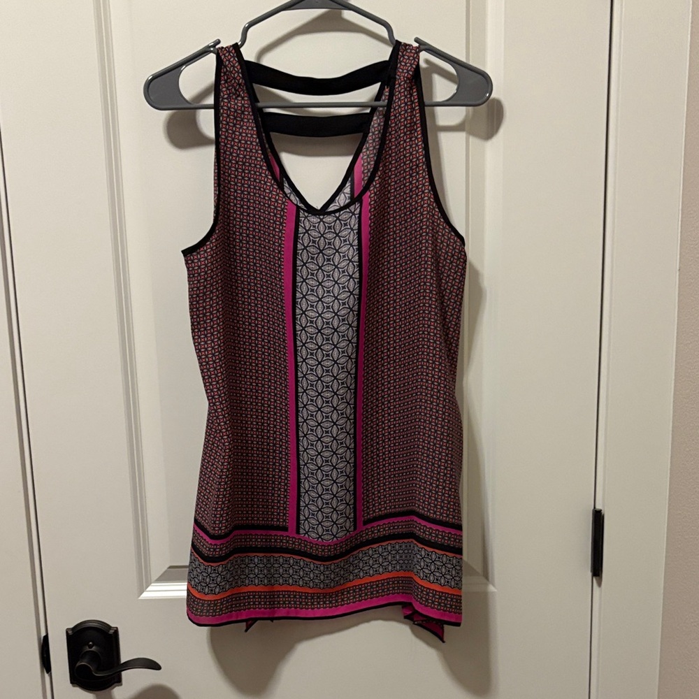 Geometric Patterned Pink and Black Tank Top